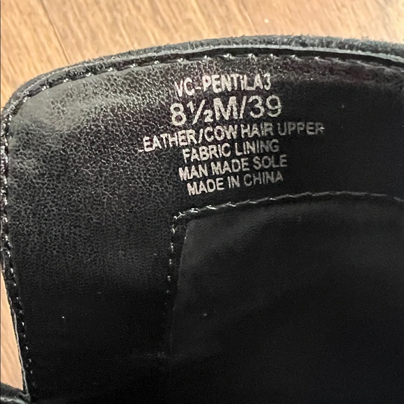 Vince Camuto Pentila Ankle Boots - Picture 7 of 11